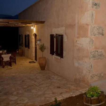 Villa Iliopetra Beritiana